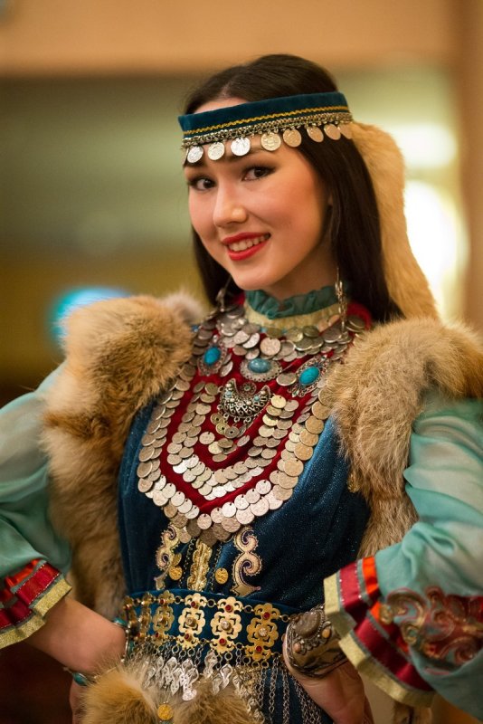 Башкирка в национальном костюме