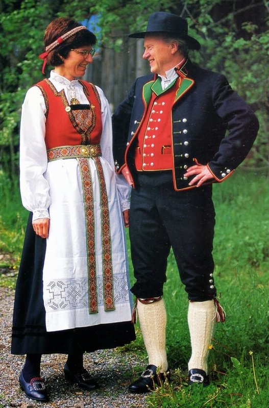 Русско народный костюм женский
