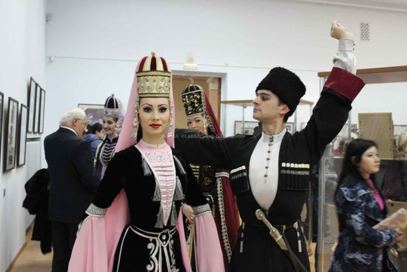 Национальная одежда Кабардино балкарцев