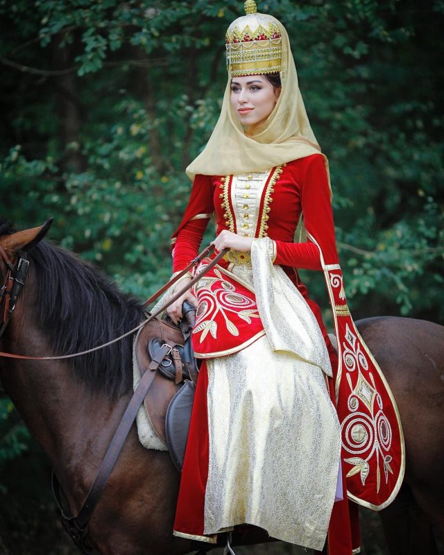 Красивые черкешенки