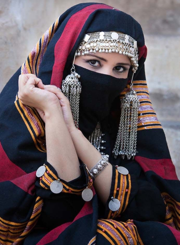 Sabyasachi фото