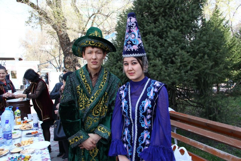 Костюм казахской девочки