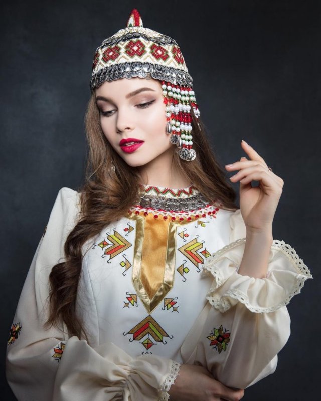 Славянский головной убор очелье