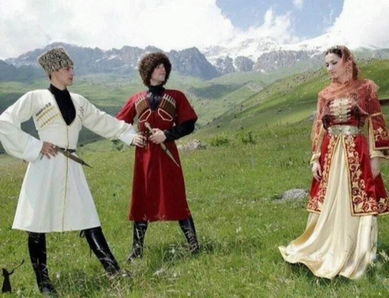 Чуха армянский костюм