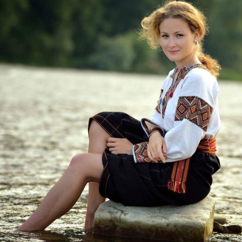 Одежда девушек викингов