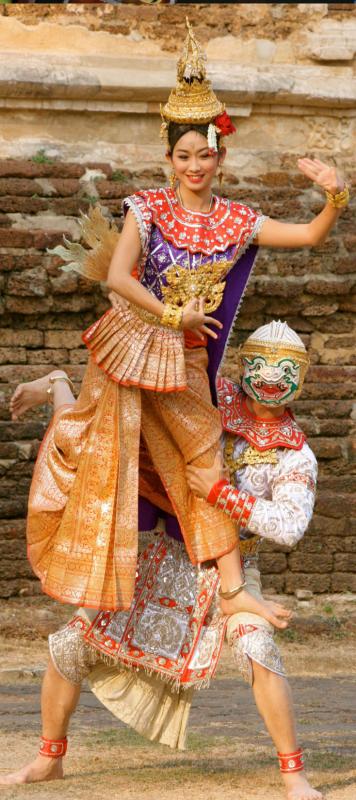 Thai Traditional Costume