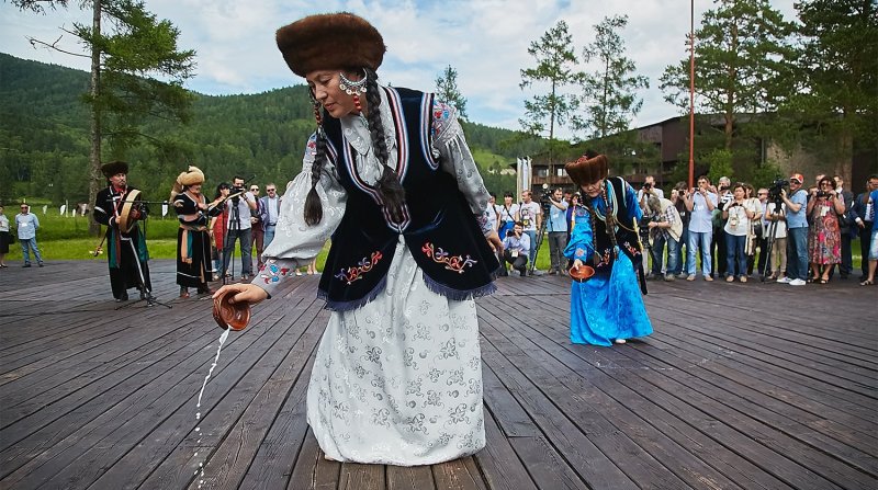 Алтайская Национальная одежда чегедек