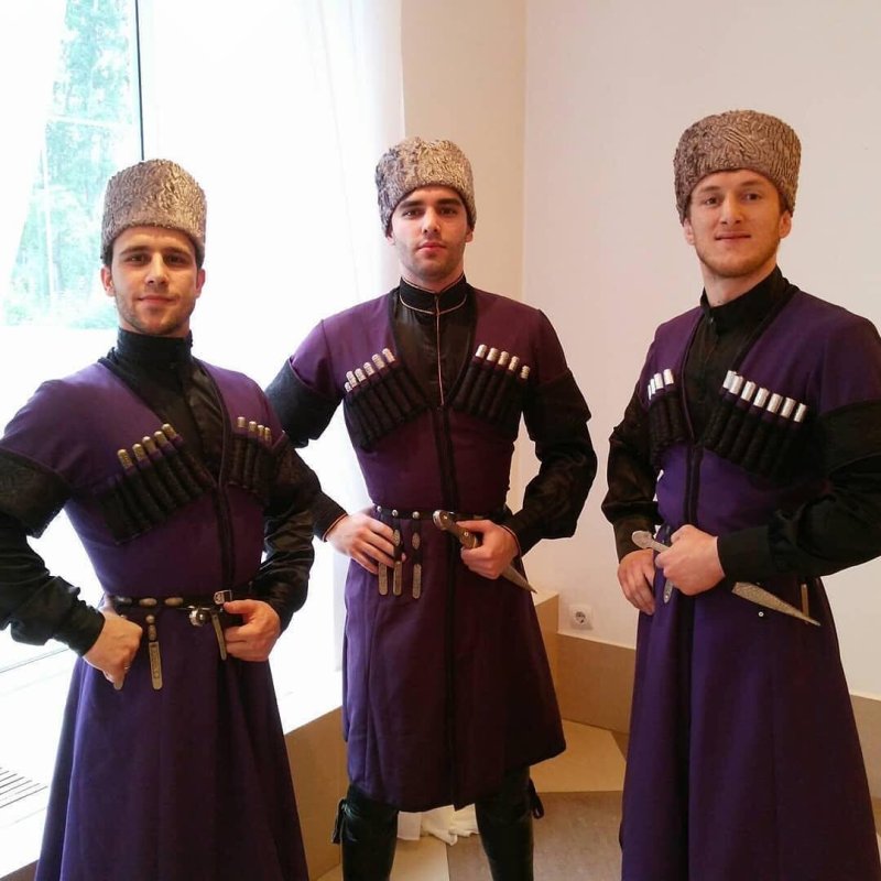 Национальная одежда кабардинцев