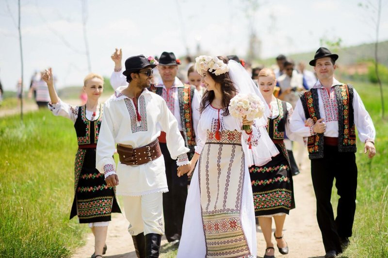 Молдавский костюм для мальчика