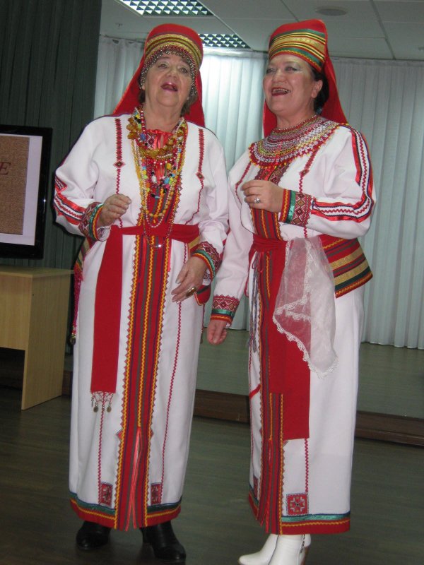 Красивые чувашки в национальных костюмах