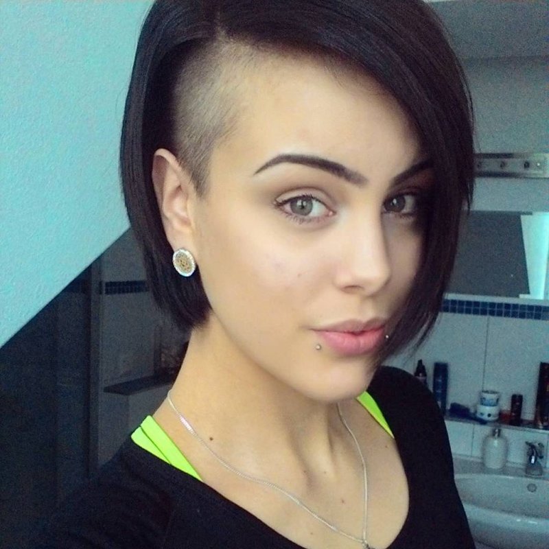 Причёски каре с выбритыми висками