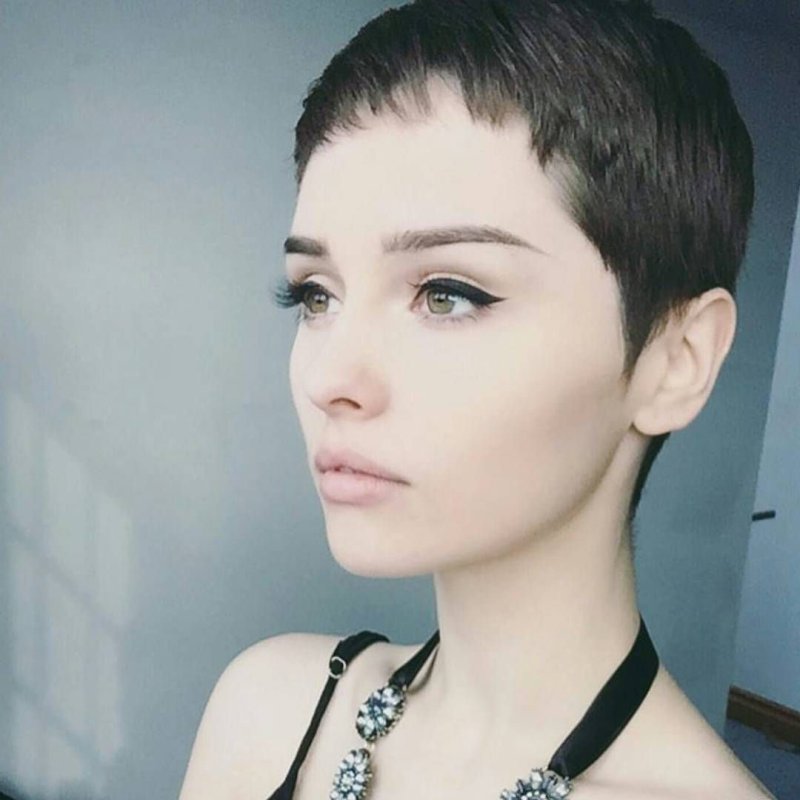 Короткие женские стрижки Пикси андеркат