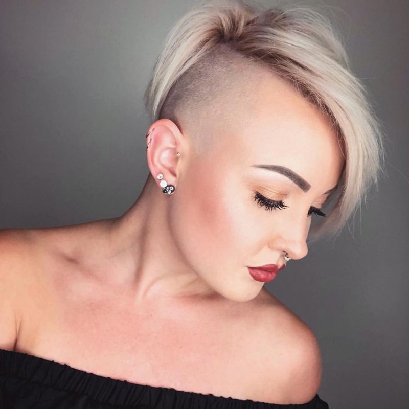 Стрижка ("Pixie", "Undercut")