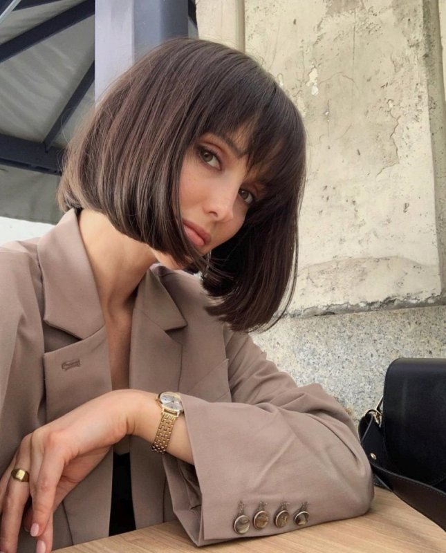 Стрижка Lob long-Bob