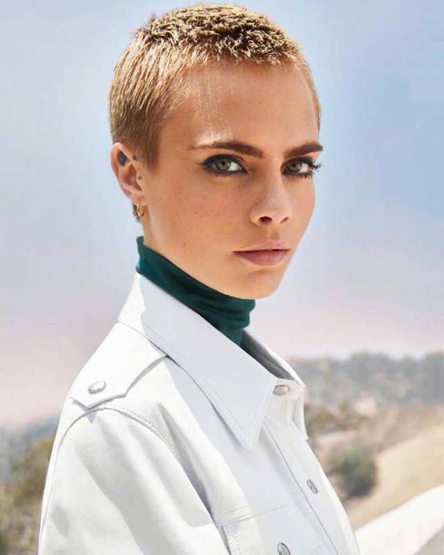 Мужская стрижка Spiky hair