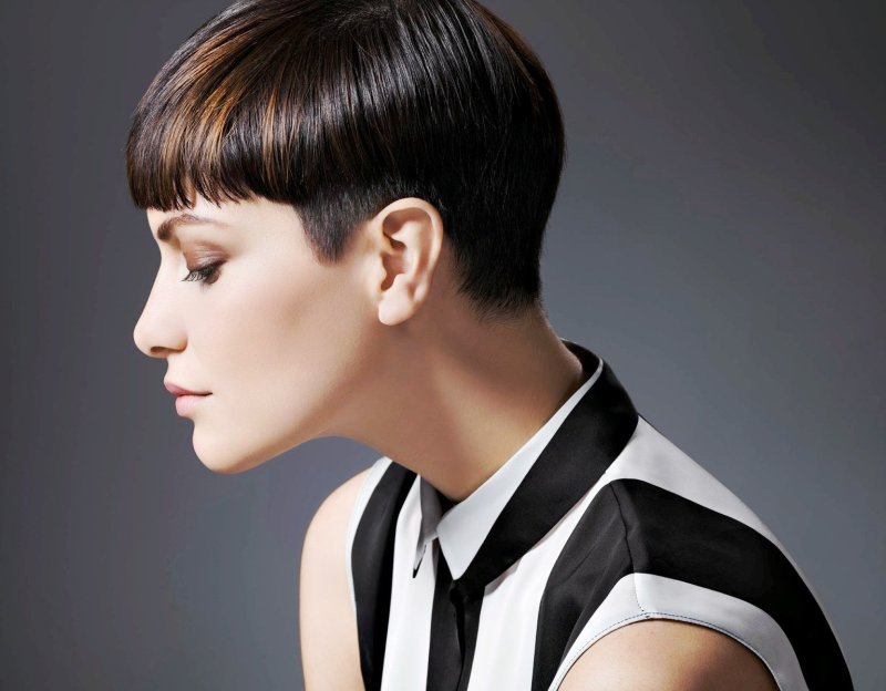 Прическа Bowl Cut мужская