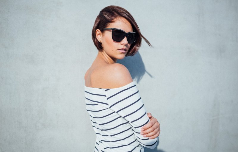 Солнцезащитные очки ray ban женские черные кремовые