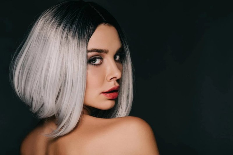 Шатуш на каре пепельный