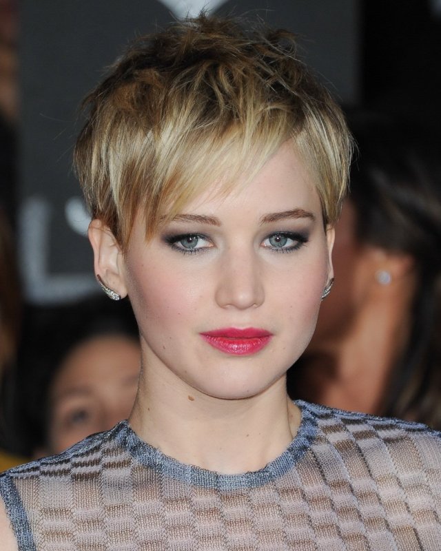Pixie Bob стрижка на тонких волосах