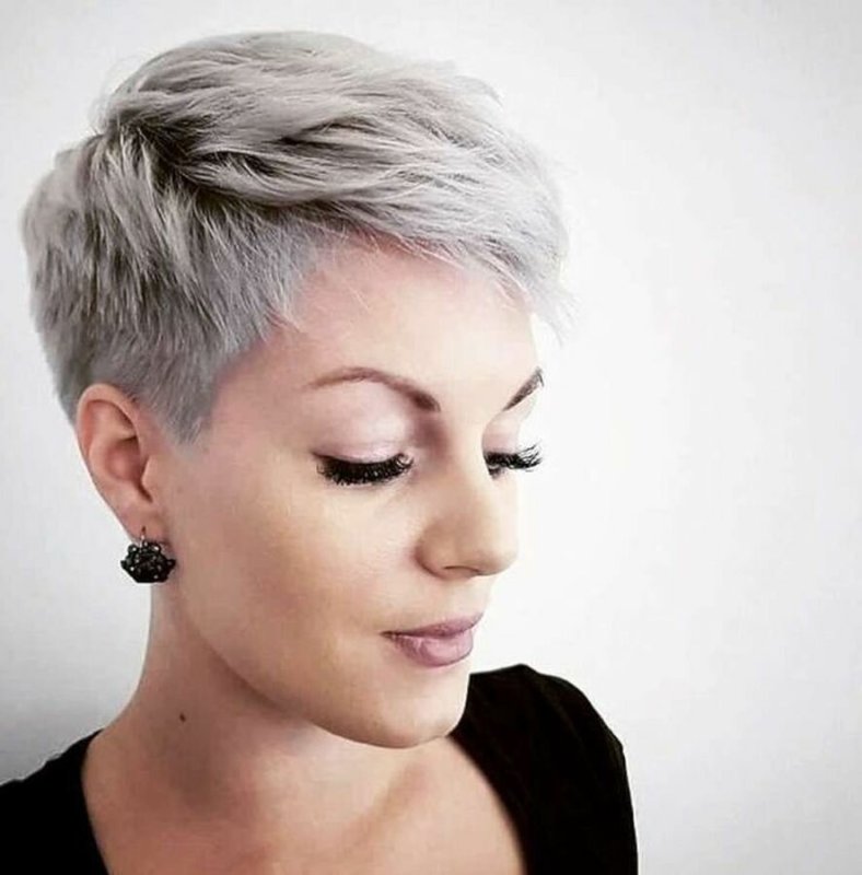 Katy Perry short hair