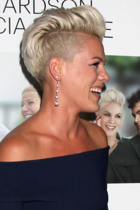 How Pink Singer looks like