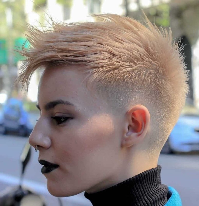 Bowl Cut стрижка женская