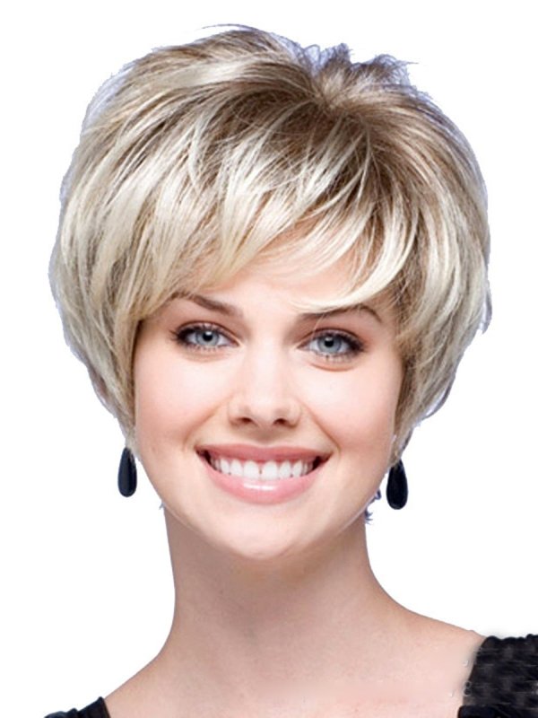 Лиза Ринна без укладки