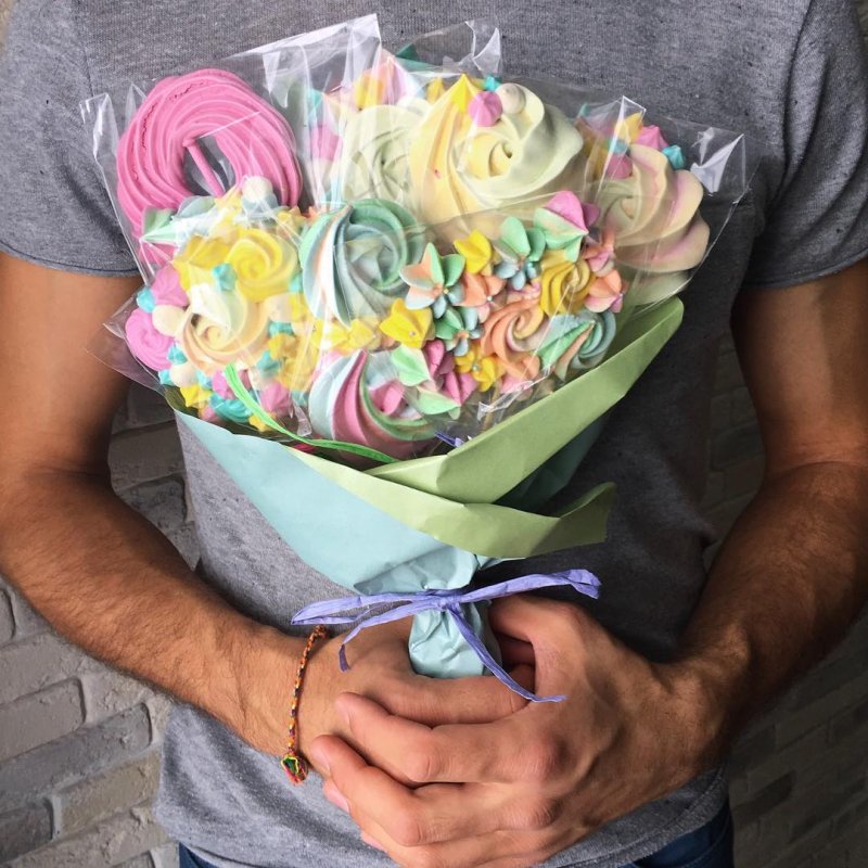 Букет из безе на палочке