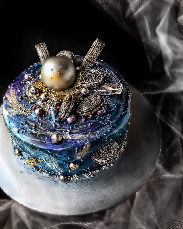 Космический свадебный торт