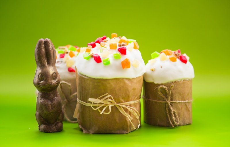 Куличи украшенные пряниками