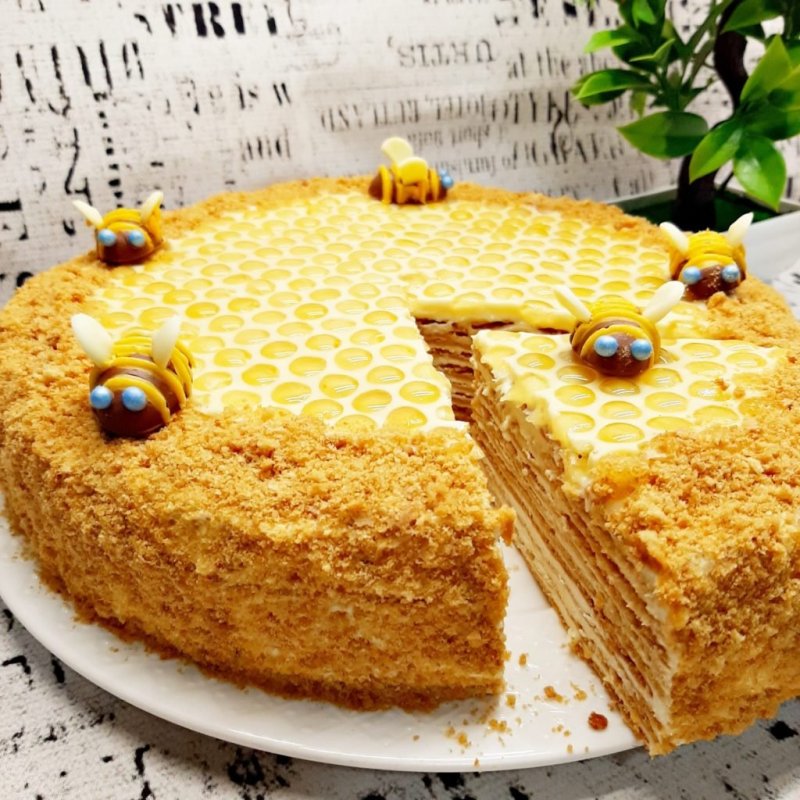 Муссовый торт медовик