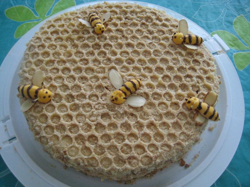 Медовые пирожные