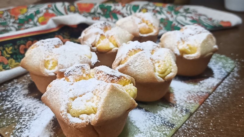 Творожное пирожное солнышко в коробке