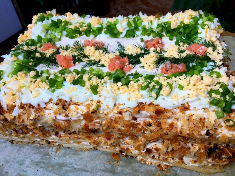 Украшение закусочного торта