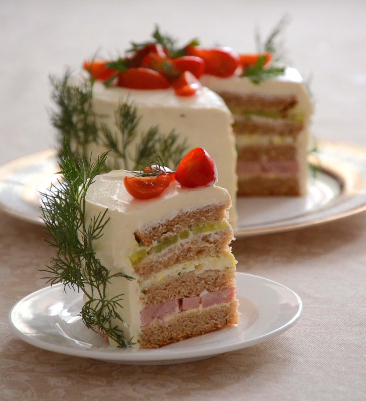 Украшение закусочного торта