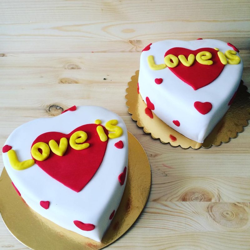 Тортик с Love