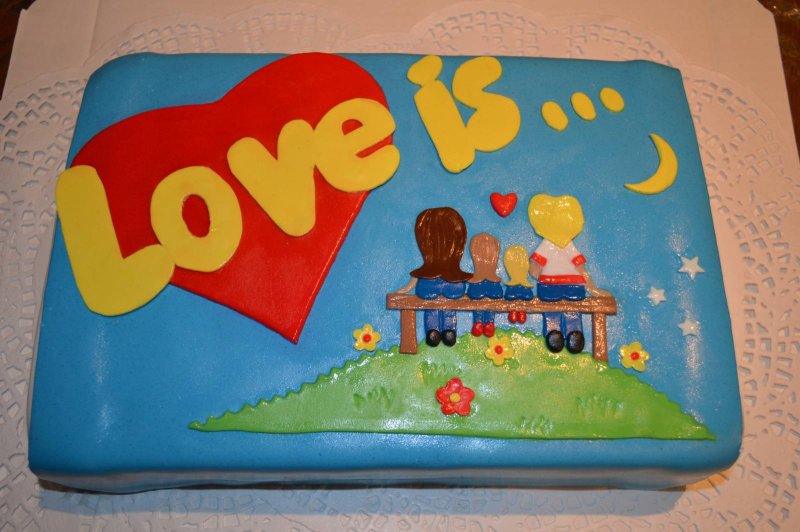 Торт Love is