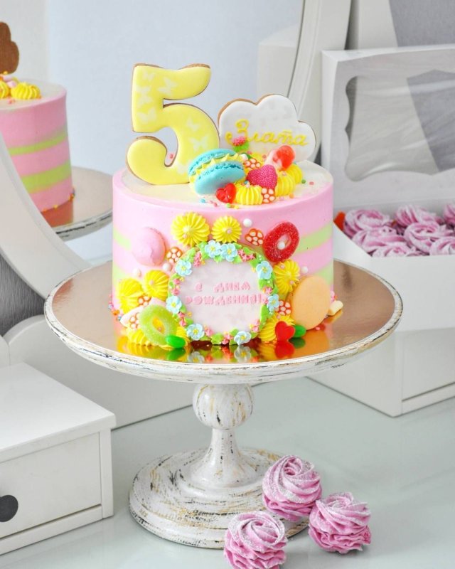Торт ЕЭ для девочки 5 лет