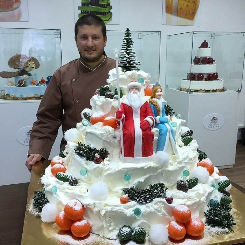 Ренат Агзамов торт дворец