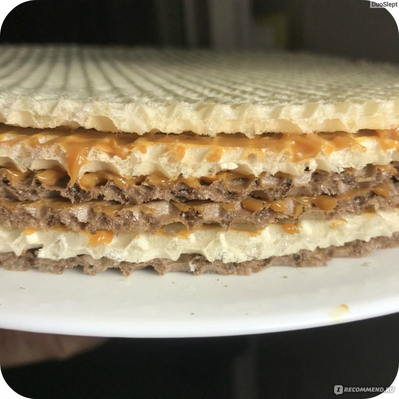 Торт из вафельных коржей со сгущенкой и маслом