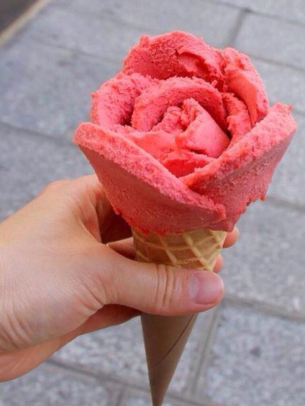 Мороженое розовый