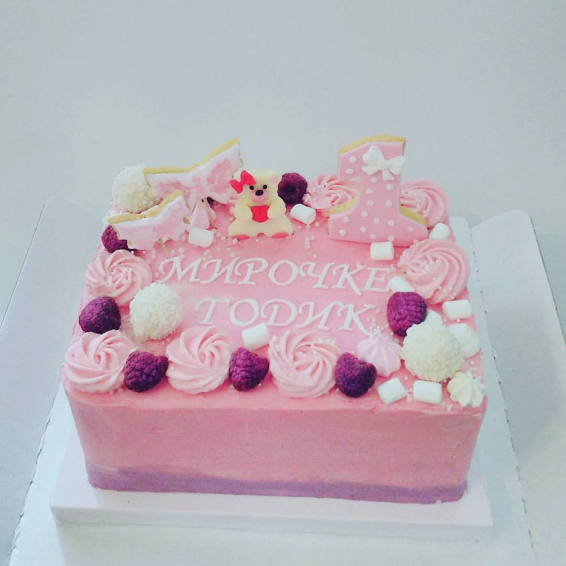 Тор для девочки без мастики