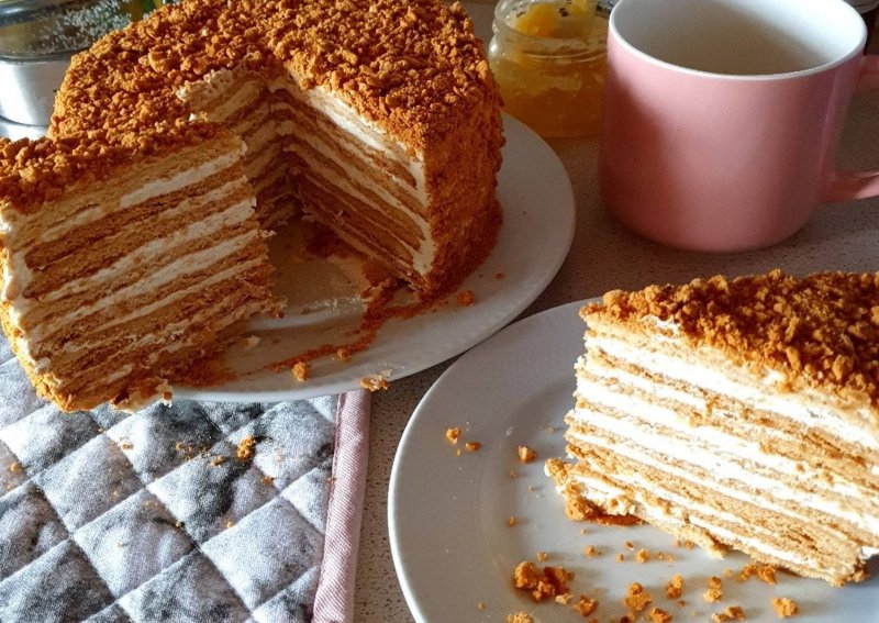 Медовик Мария белая