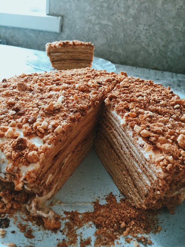 Легкий медовый торт