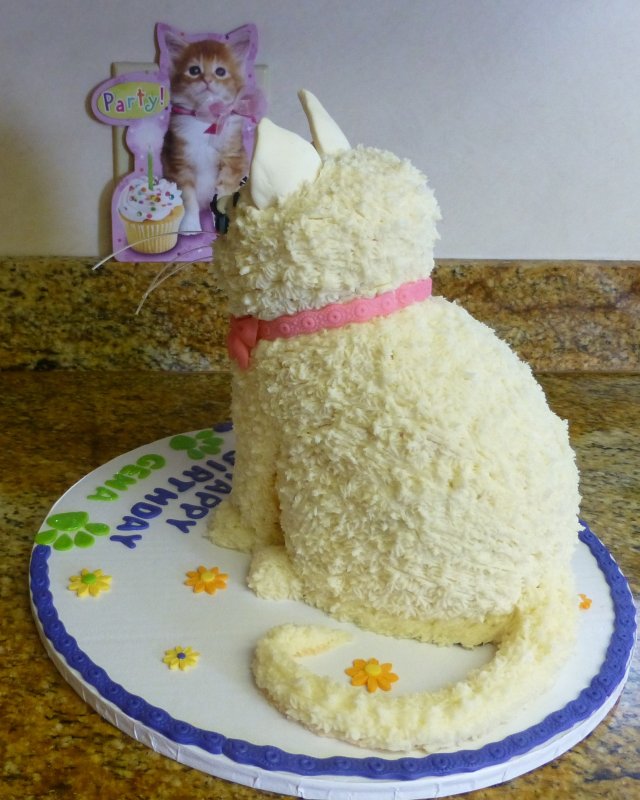 Торт с «кошечкой»