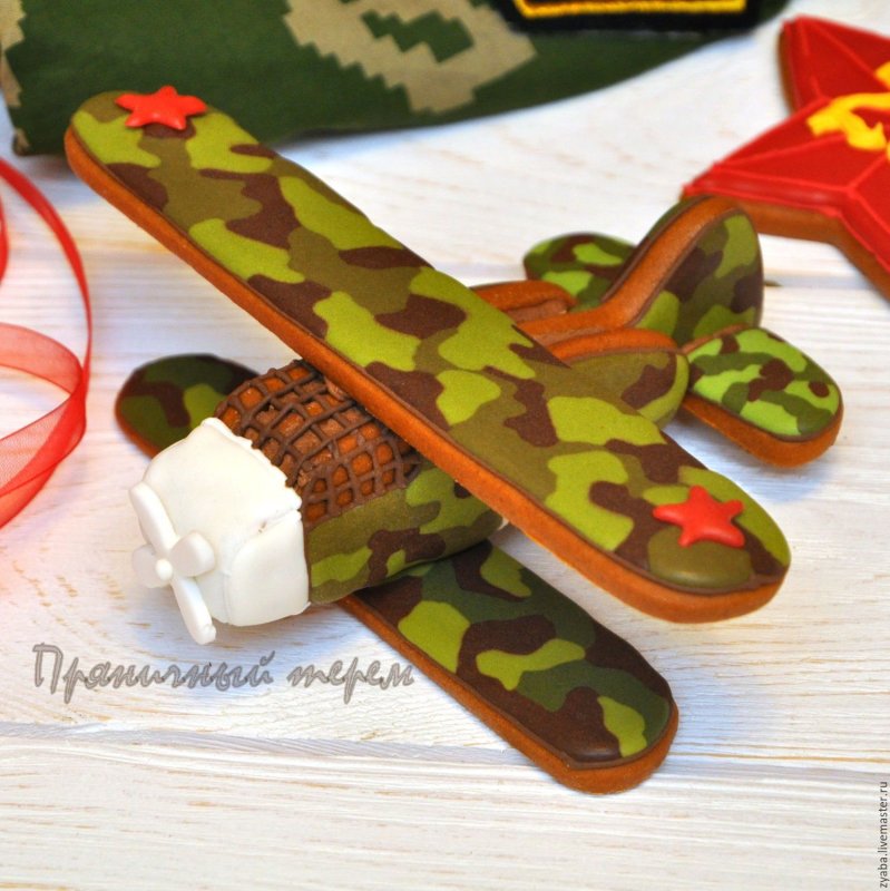 Самолет из пряника