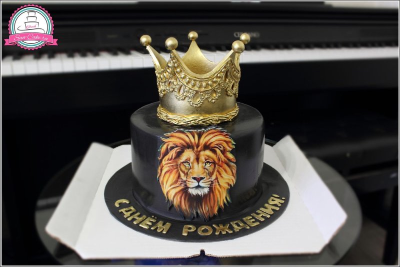 Торт Лев с короной