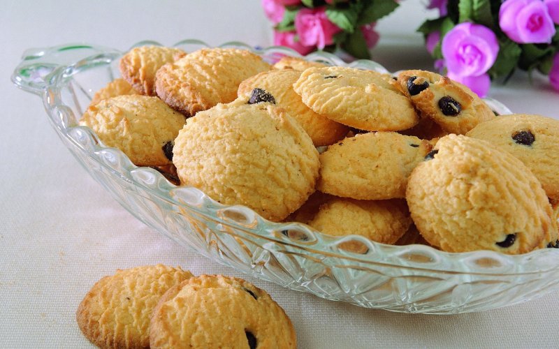 Коржик молочный