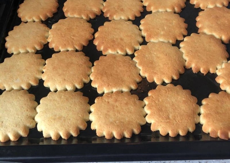 Молочные коржики