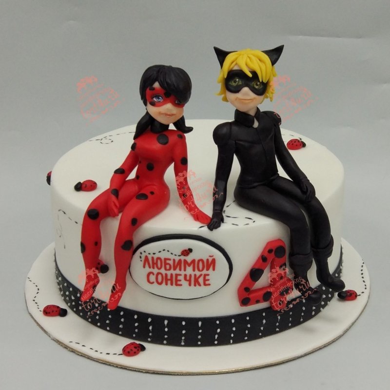 Торт Ladybug
